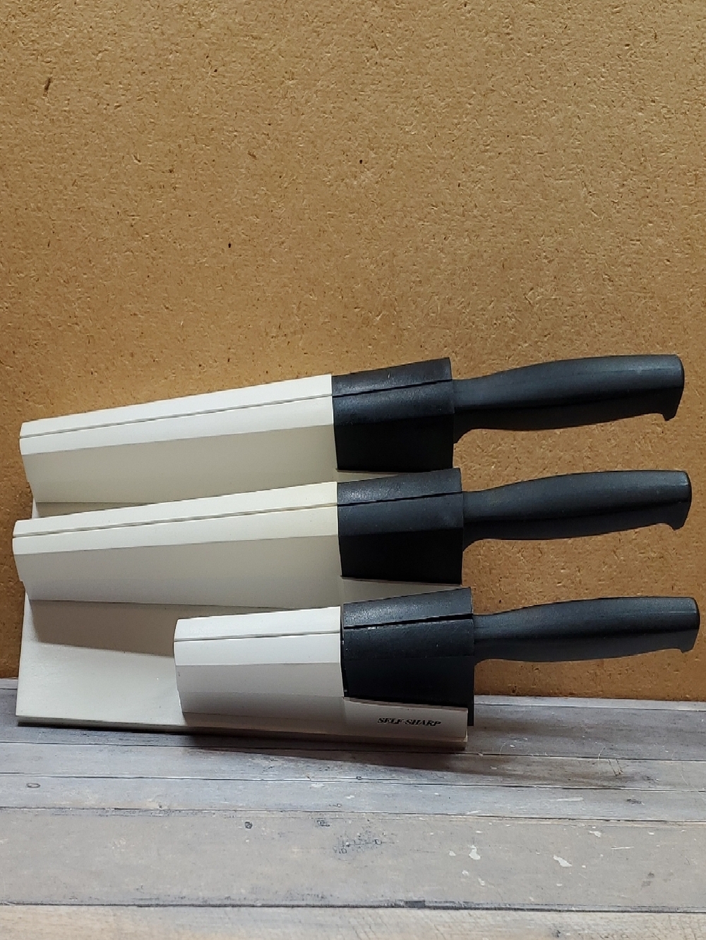 Pampered Chef Wall Hanging Knife Set 3 Piece Set